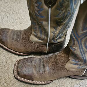 Ariat Brown Leather Western Boots with Blue Stitch Accents
